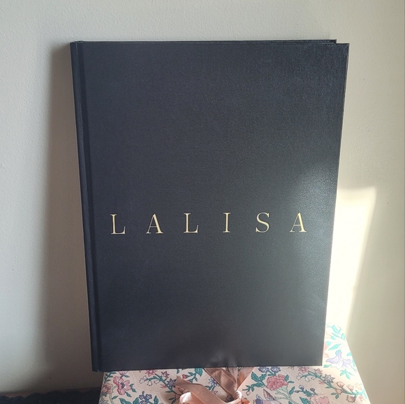 Blackpink lisa Lalisa special edition photobook - Picture 4 of 8